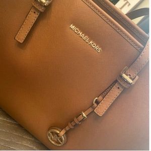 Michael Kors Tote 👜